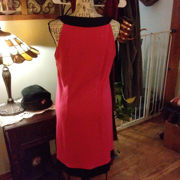 Women's mod Barbie pink and black sleeveless size 4 by LOFT NWOT - Picture 4 of 4